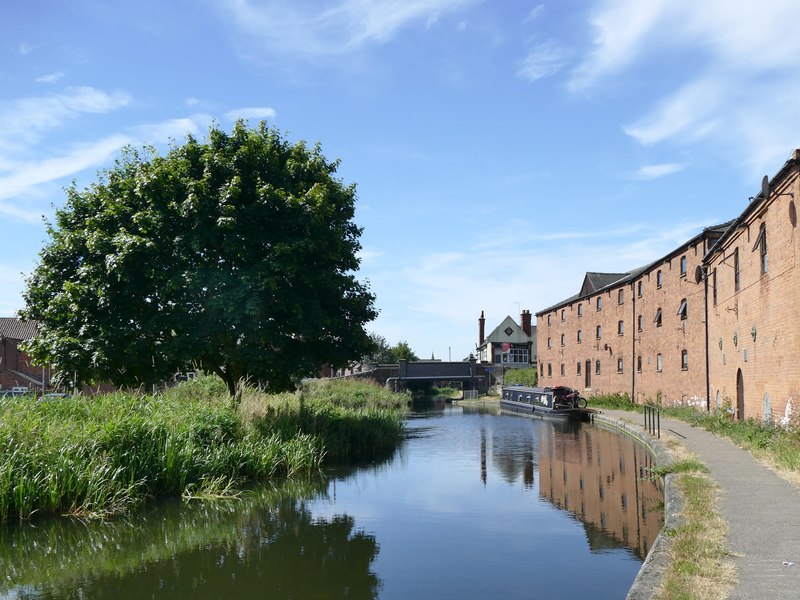 The Chesterfield Canal below Grove Mill